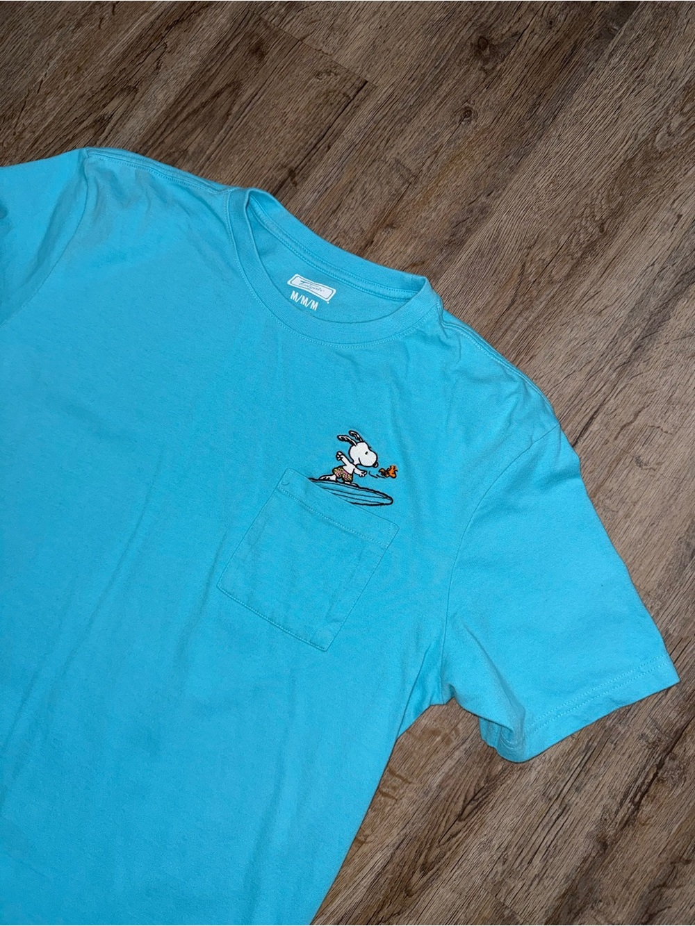 American Eagle • Tailgate Snoopy Surfing Tee - Picture 3 of 7